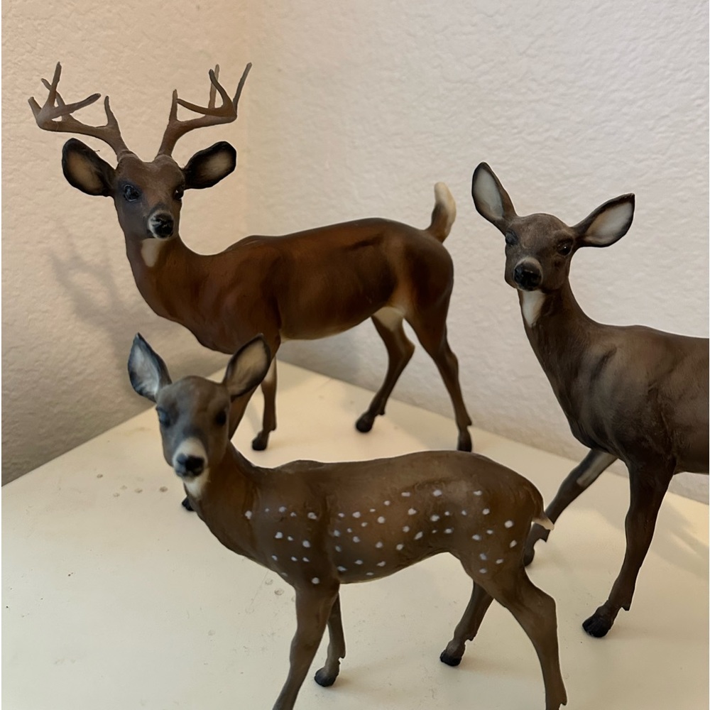 Breyer Deer Family